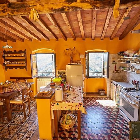Sotto Il Castello Bed and Breakfast Trebiano Zewnętrze zdjęcie