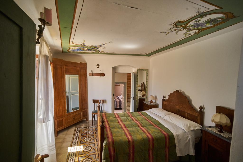 Sotto Il Castello Bed and Breakfast Trebiano Zewnętrze zdjęcie
